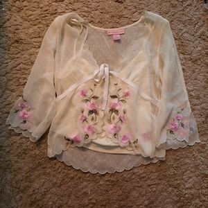 Bandolino yellow lacy pajama top with cover